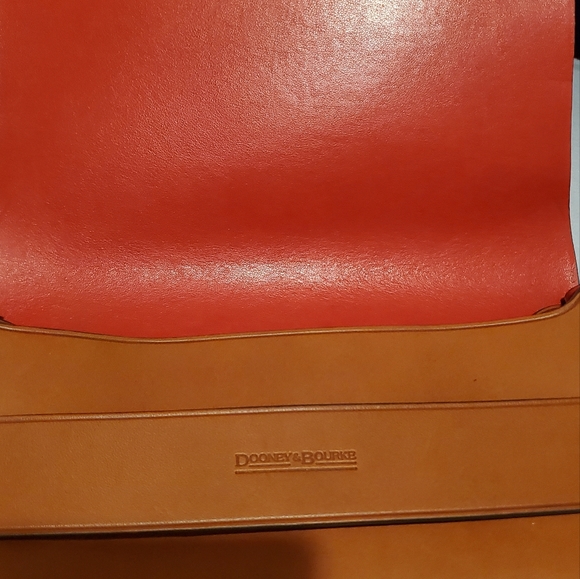 Dooney & Bourke Vachetta Saddle Clutch Bag ~ NWT - Picture 10 of 11